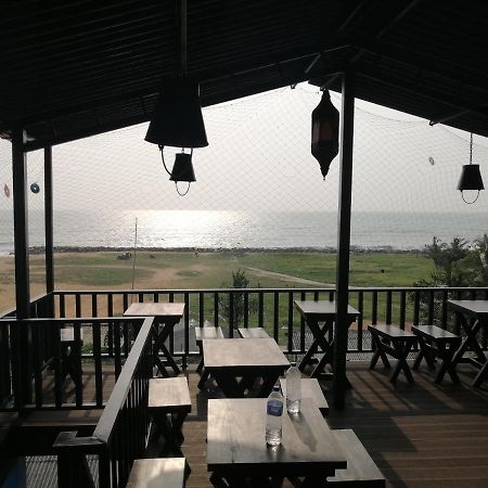 Le Petit Hotel & Restaurant Negombo Luaran gambar