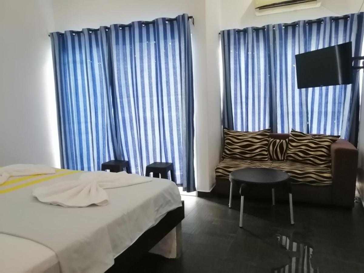 Le Petit Hotel & Restaurant Negombo Luaran gambar