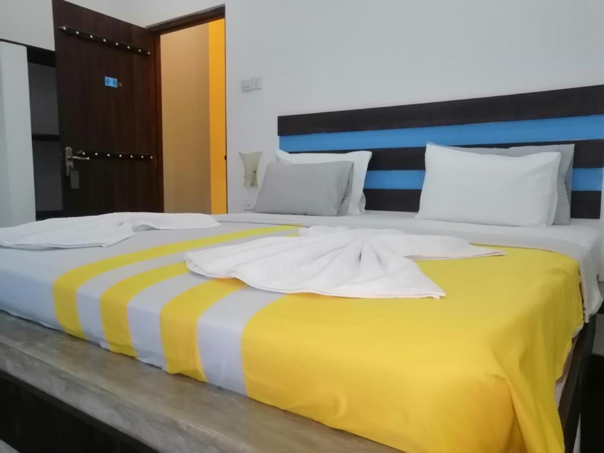 Le Petit Hotel & Restaurant Negombo Luaran gambar