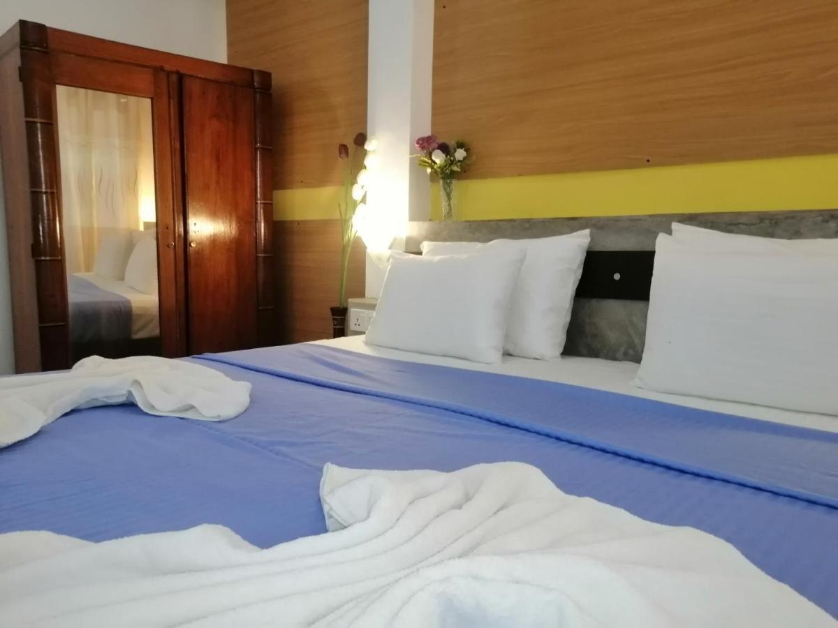 Le Petit Hotel & Restaurant Negombo Luaran gambar